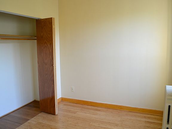 4th image of 180 Vernon Ave APT 4