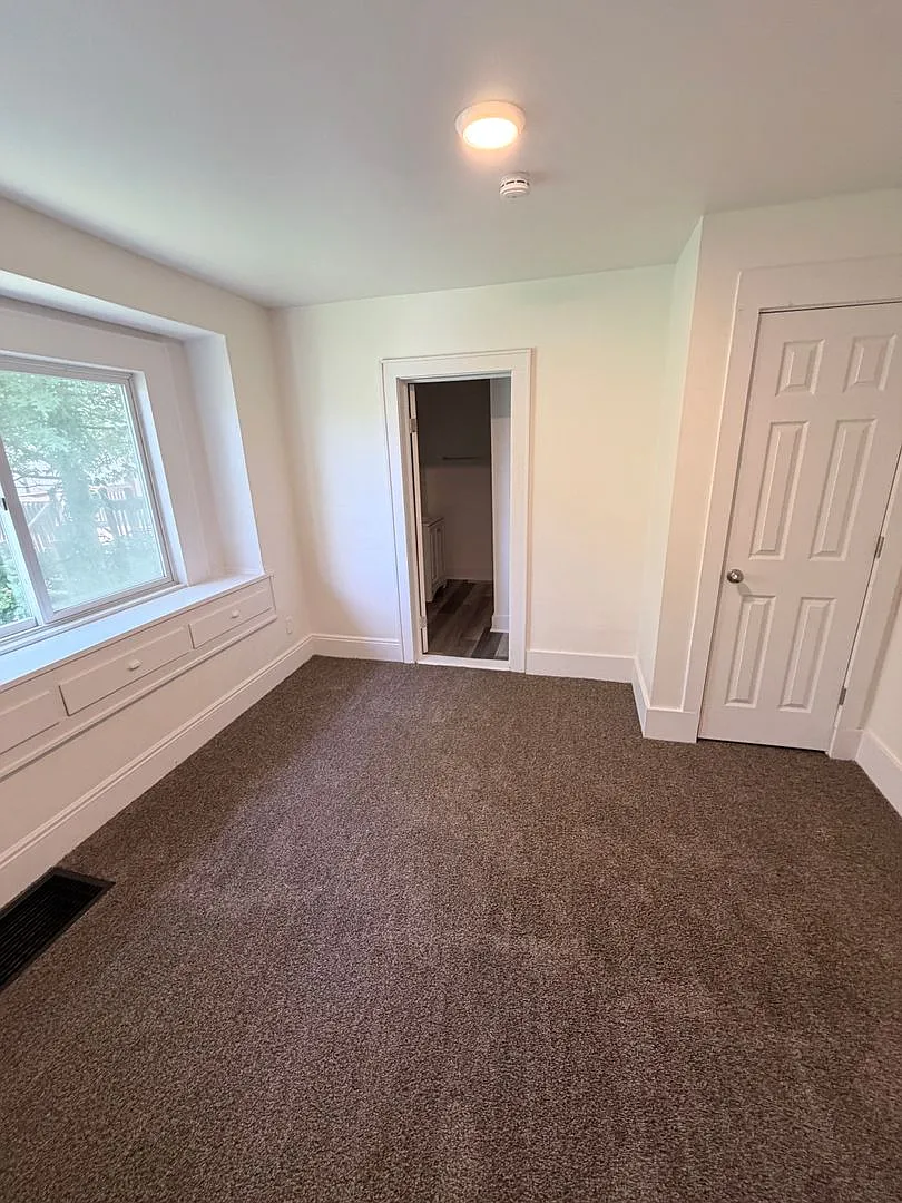 Lease-to-Purchase Only Fully Rehabbed 3 Bed / 1.5 Bath with Garage, Carport & Central A/C! — Photo 4