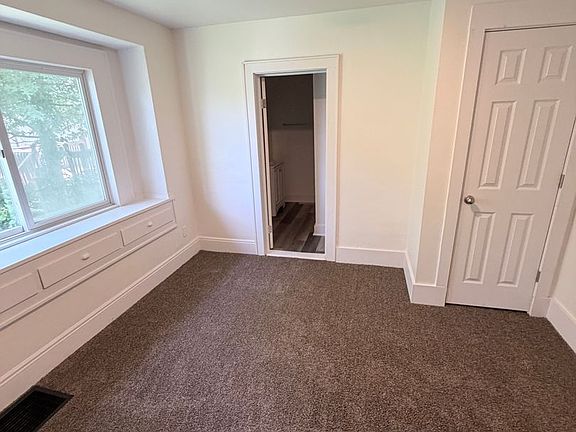 4th image of 2250 Bellfield Ave