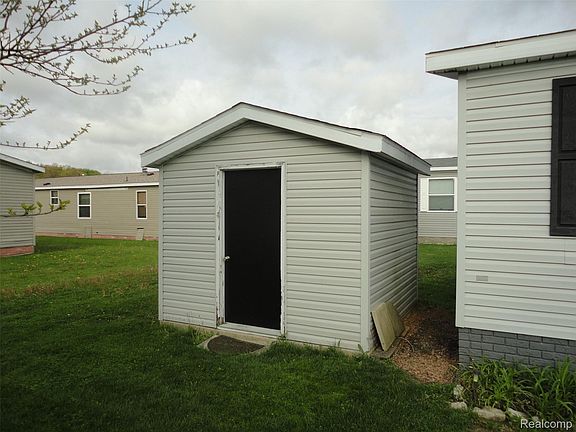 2nd image of 3913 Benjamin Way