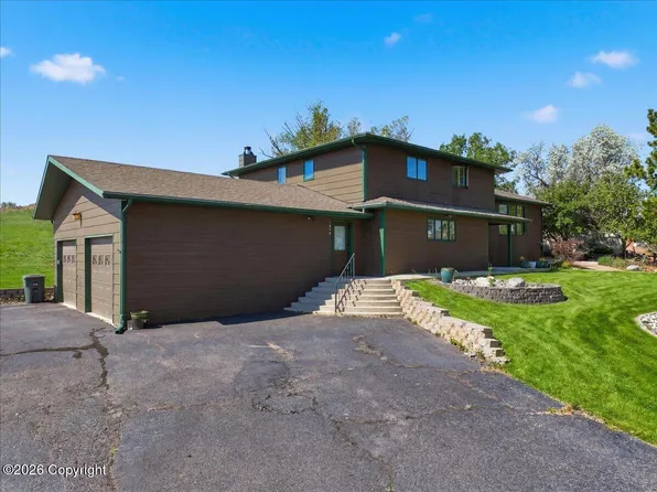 7890 Rimrock Dr, Gillette, WY 82718