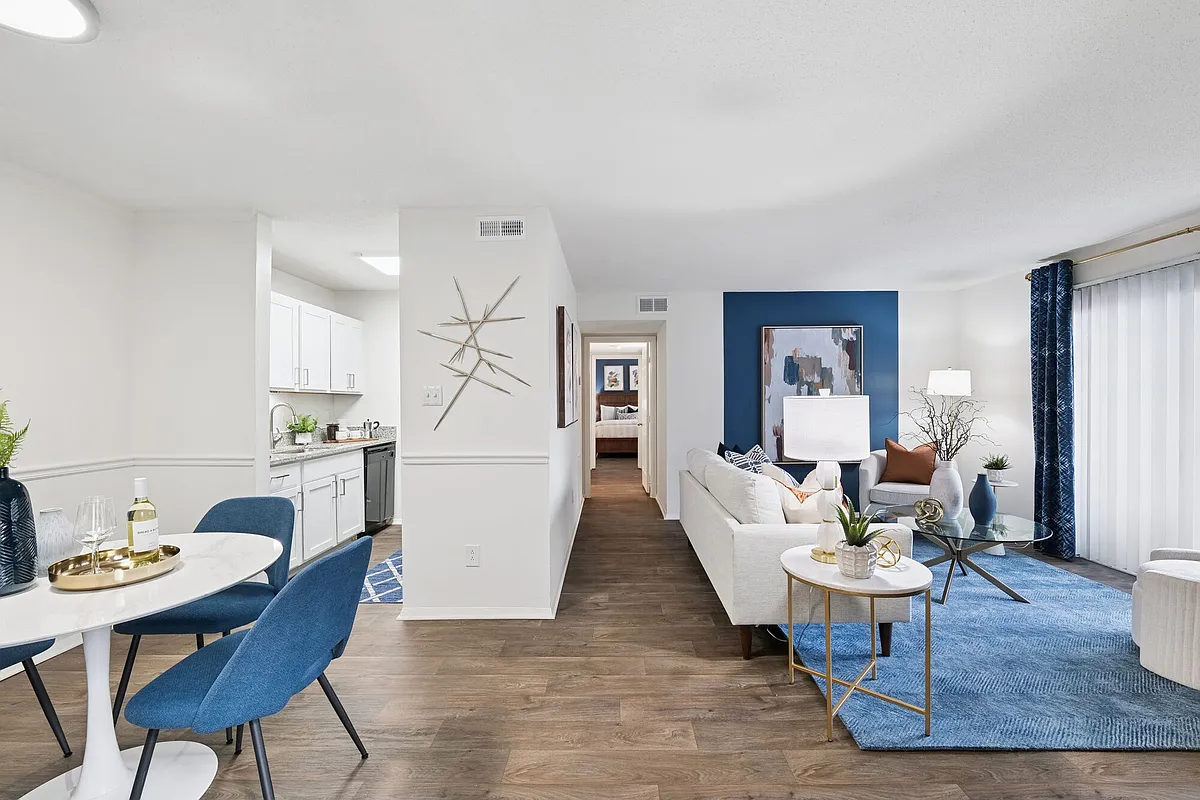 Building Photo - Vetra Quail Hollow
