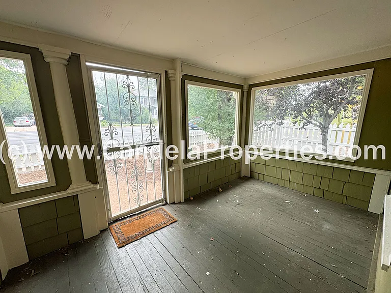 1911 W Colorado Ave — Photo 2