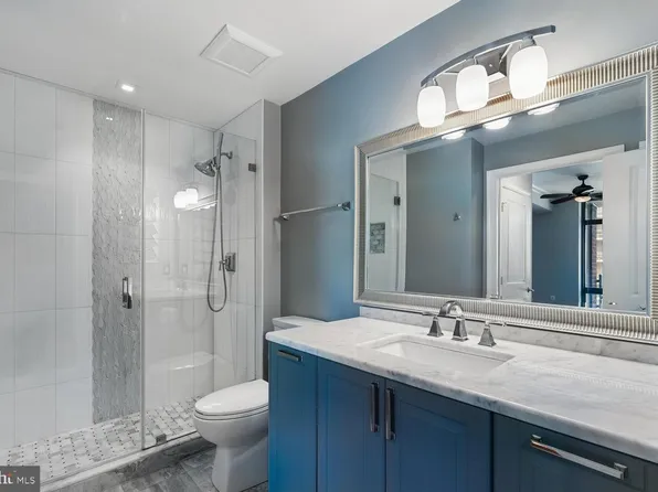 3650 S Glebe Rd Unit 445, Arlington, VA 22202