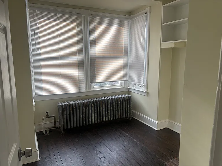 1754 Park Ave — Photo 9
