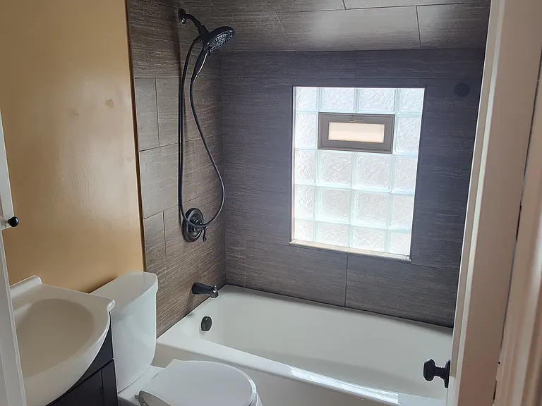 294 Westgate Rd #2 — Photo 10