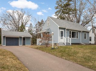 15 Circle Dr, Circle Pines, MN 55014