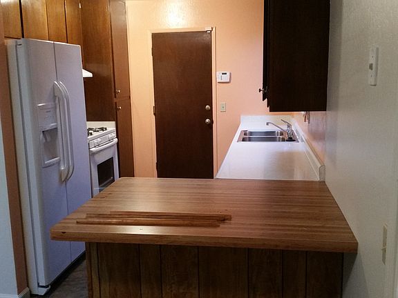 5th image of 341 Sierra Vista Dr