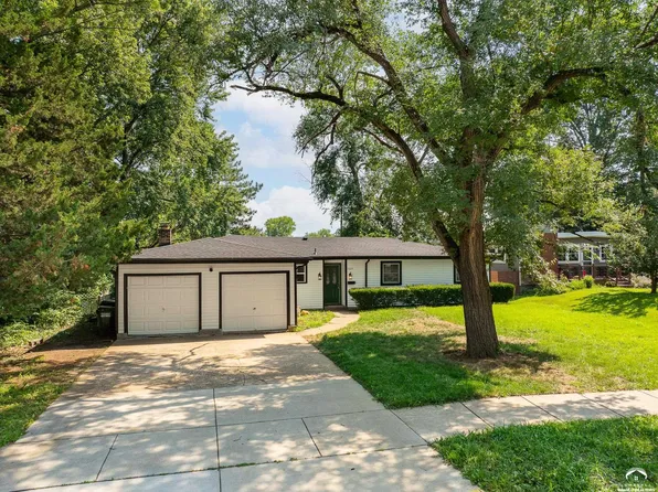 1727 W 26th St, Lawrence, KS 66046