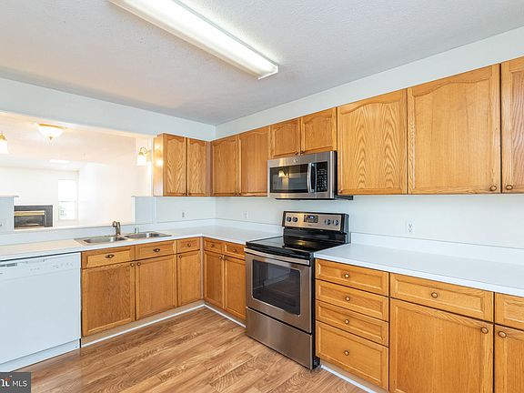 5th image of 4416 Greenwich Ct