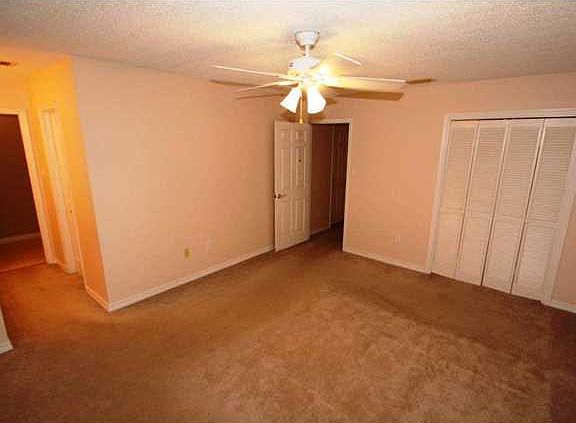 4th image of 6028 Sussex Dr