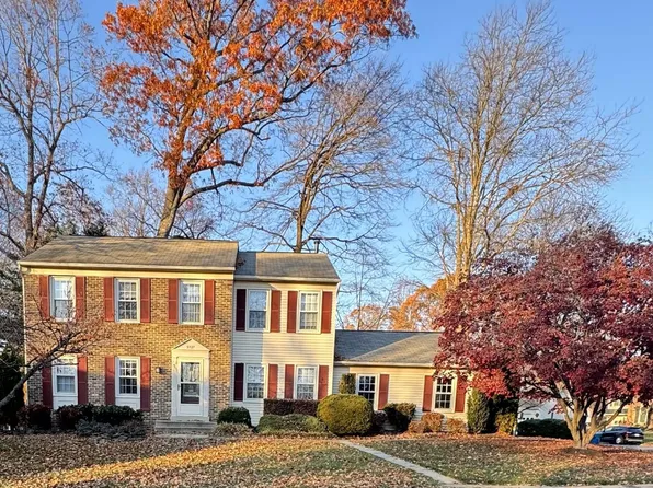 9727 Loch Linden Ct, Fairfax, VA 22032