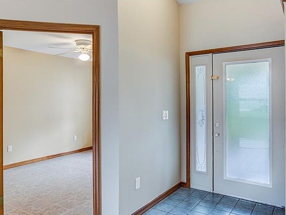 4th image of 35449 Willow Cir