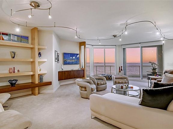 4th image of 990 Boulevard Of The Arts APT 701