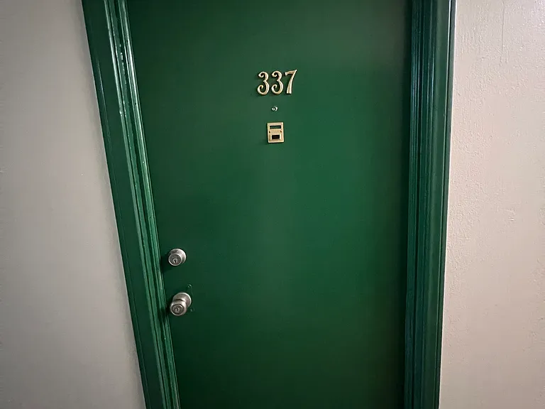 Lennox Lanai Apartments — Photo 36