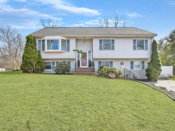 41 Castle Rock Rd, Saugus, MA 01906