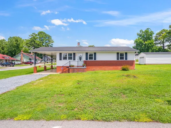 200 E J St, Erwin, NC 28339