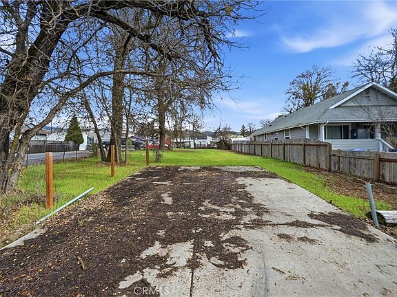 5th image of 9460 Mendenhall Ave #7-8