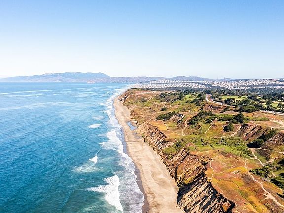 Close to beautiful Thornton State Beach