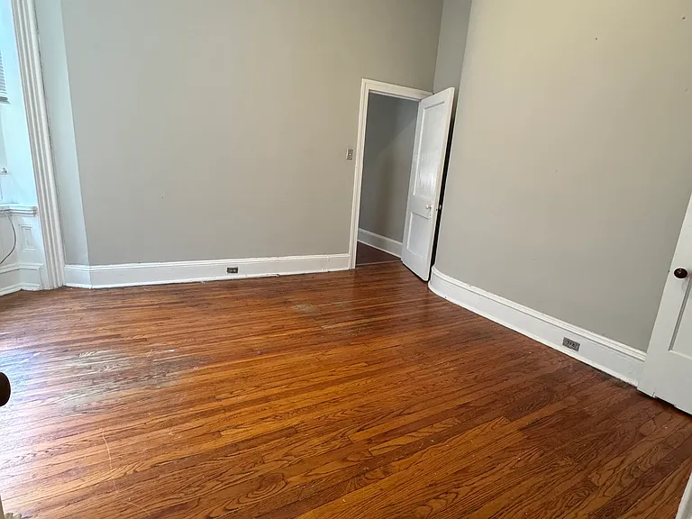 209 N 36th St #1 — Photo 8