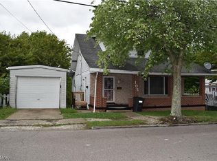 105 & 105-1/2 High St, Saint Clairsville, OH 43950
