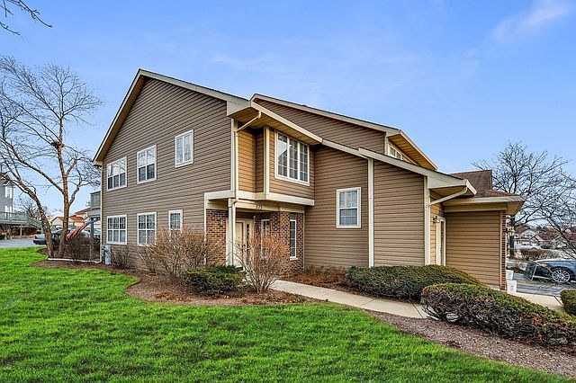 1st image of 575 W Parkside Dr #11C1