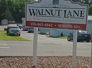 9009 Kaill Rd, Pleasant Valley, MO 64068