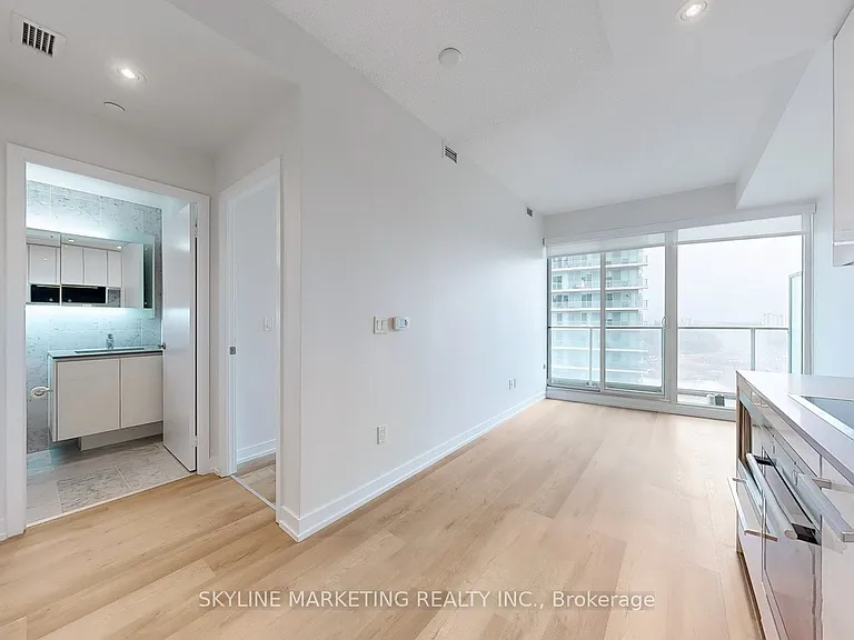 115 McMahon Dr #1908 — Photo 23