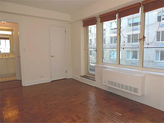 Rented by essential NEW YORK Real Estate | media 33