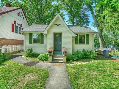 16 Point Drive S, Lake Peekskill, NY, 10537