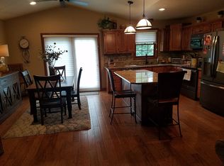 212 Donovan Cir, Rosendale, WI 54974