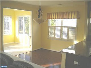 4th image of 31 Mitchell Ct