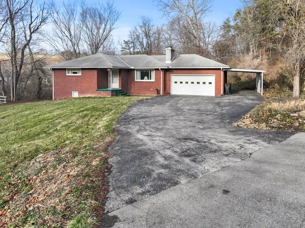 301 Elkhorn Rd, Monaca, PA 15061