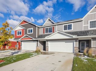 8635 Gateway Cir, Monticello, MN 55362