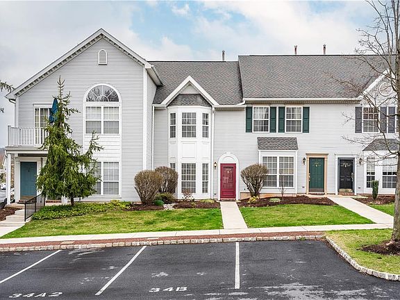 2nd image of 1919 Willings Ln