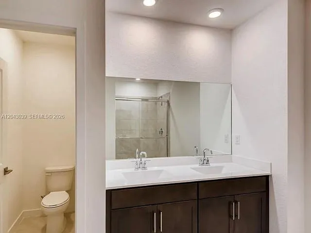 5 bed, 3.0 bath, 2580 sqft, $4,000 — Photo 3