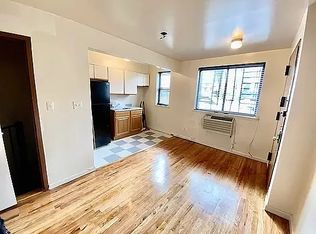 223 9th St APT 1F, Brooklyn, NY 11215