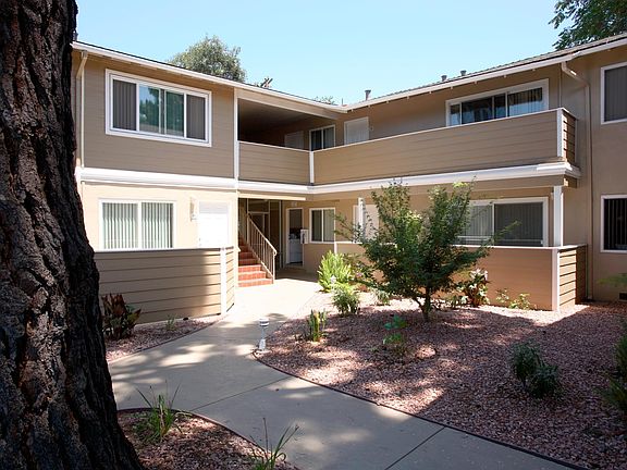3rd image of 445 Encinal Ave APT F