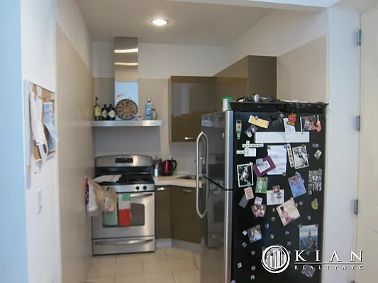 Rented by Kian Realty | media 23