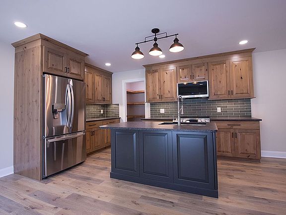 2nd image of 2673 Old Berwick Rd