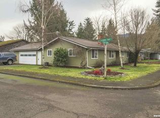 1130 SW 1st Ave, Mill City, OR 97360