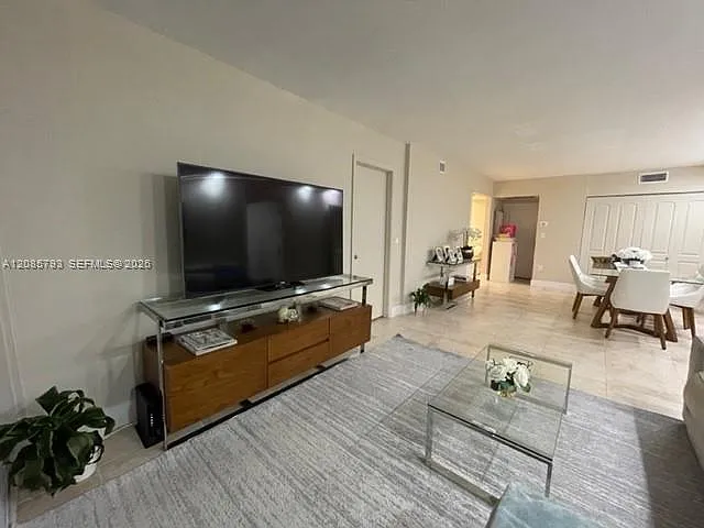 Aventura Eldorado Condo — Photo 4