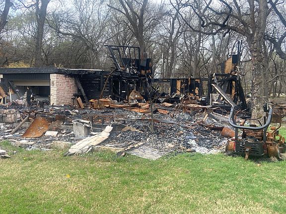 2nd image of 330 Ash Creek Dr W