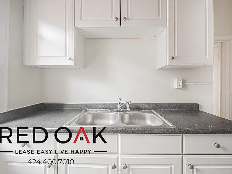 447 S Grand View St #307 — Photo 8
