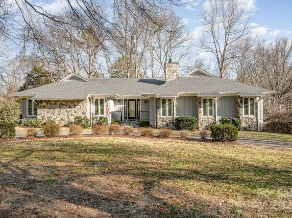 4801 Montibello Dr, Charlotte, NC 28226