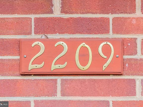 4th image of 2209 Nassau Dr
