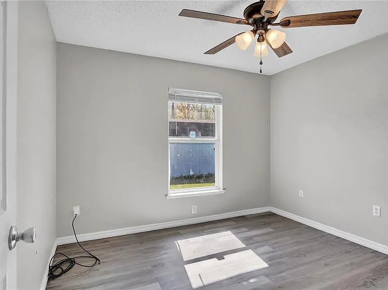 37 Peterlee Ct — Photo 29