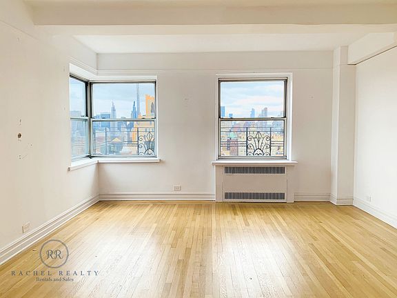 2nd image of 5 W 86th St APT 19B