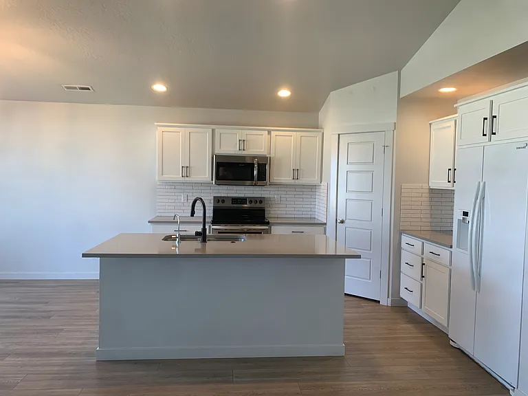 1300 W Pendulum Cove Dr — Photo 6