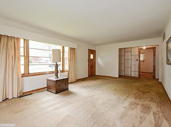 3rd image of 9742 Minnick Ave